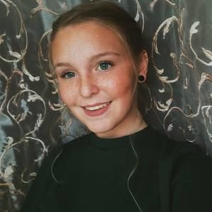 Meet your Posher, Antonia